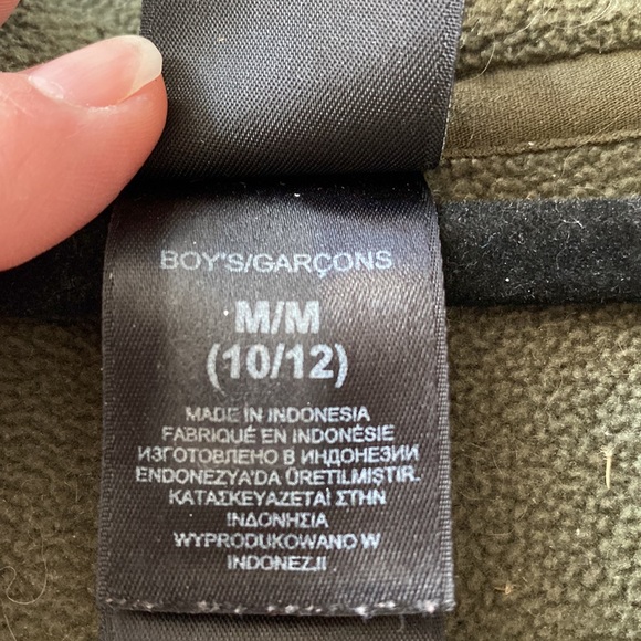 Gently used kaki spring coat. All zippers and Velcro in perfect order. - Picture 3 of 4